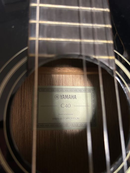 Гітара Yamaha c40