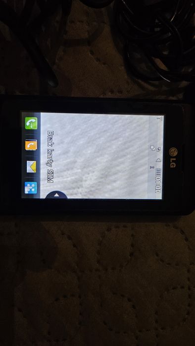 LG KP501 smartphon