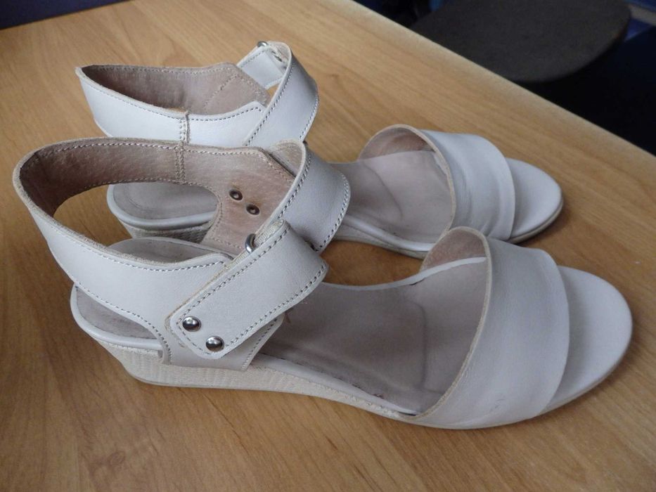 Sandały damskie firmy Ryłko seria relax ze skóry licowej