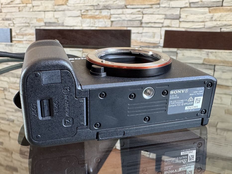 Sony a7c + 28-60mm como nova sem marcas de uso.