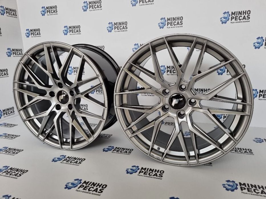 Jantes Japan Racing (JR28) em 17 (5x114.3)