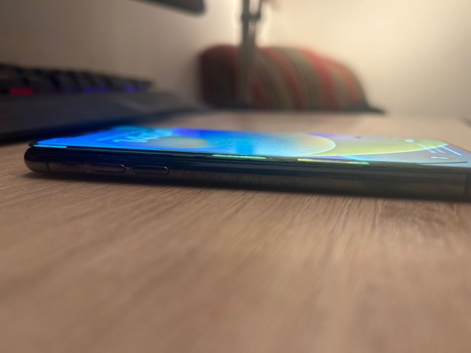iPhone X preto tampa traseira partida