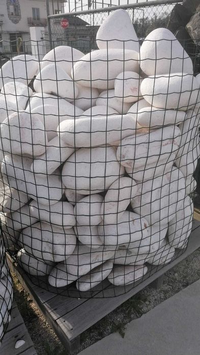 Seixo Branco/Rosado Tamanho XL; 278€/T