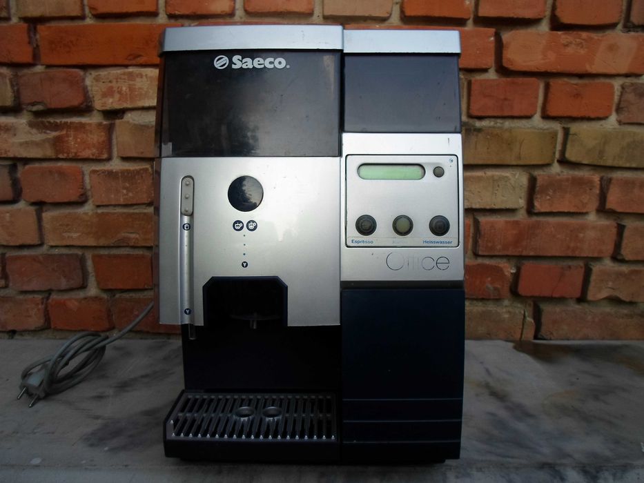 SAECO  (повноавтоматична кавова машина)