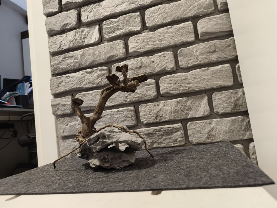 Ozdoby akwariowe drzewka, korzenie, skały