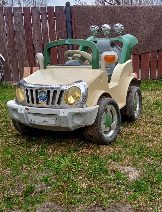 Дитячий автомобіль.