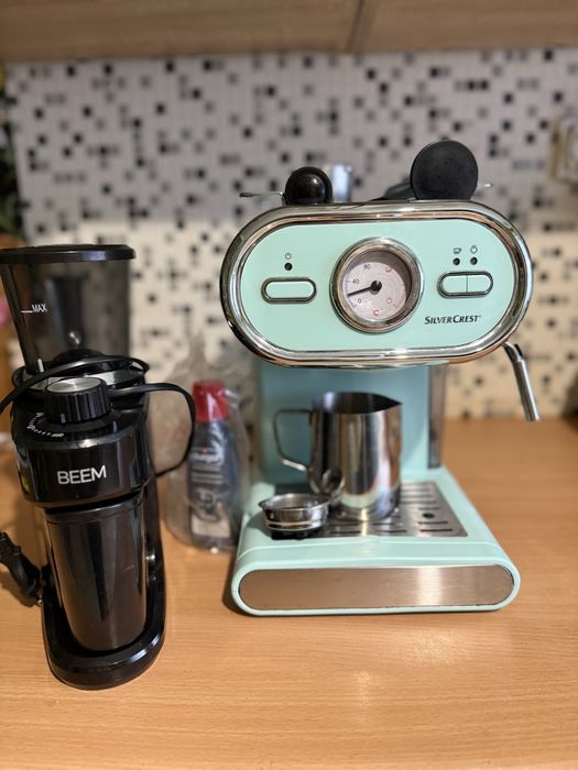 Sprzedam ekspres plus mlynek do kawy
