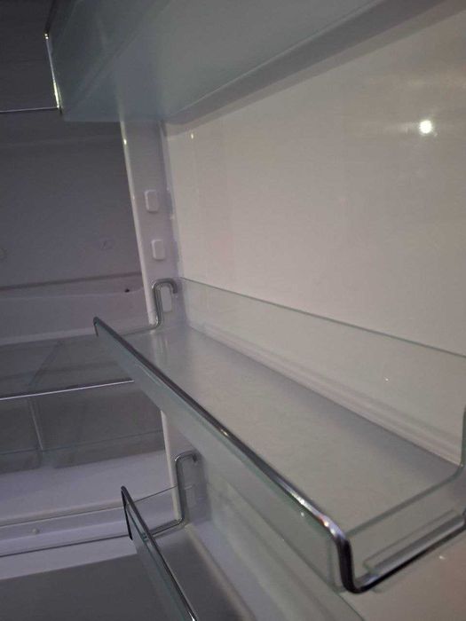 Холодильник б/в MIELE 200/60/60 Білий Крап/No Frost #07604