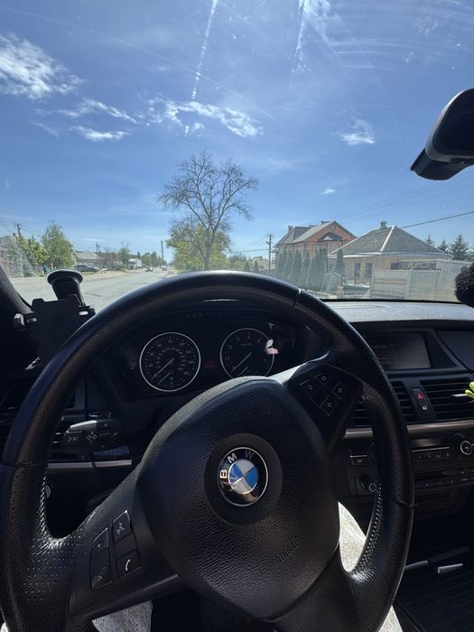 Продам BMW X5 E70