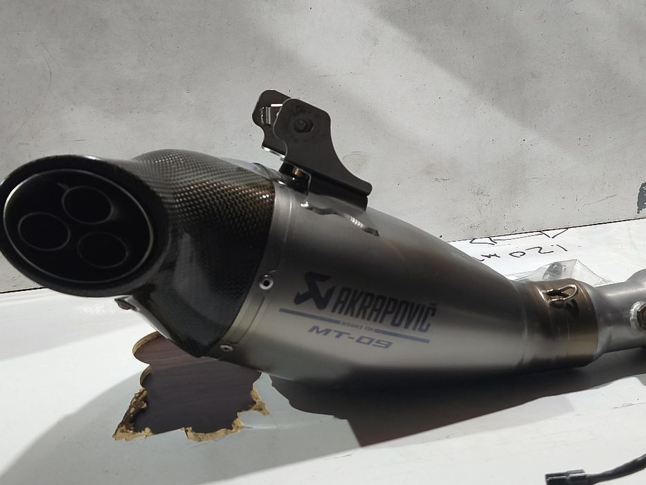 Ackrapovic Yamaha MT 09 / TRACER / XSR