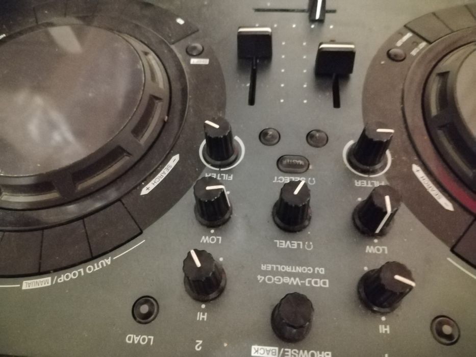 *Pioneer DDJ-200*