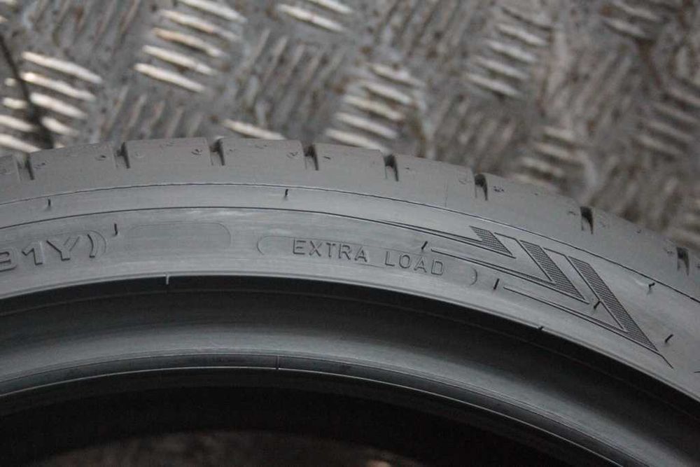 235/35/19 Dunlop Sport Maxx RT2 235/35 R19 91Y XL
