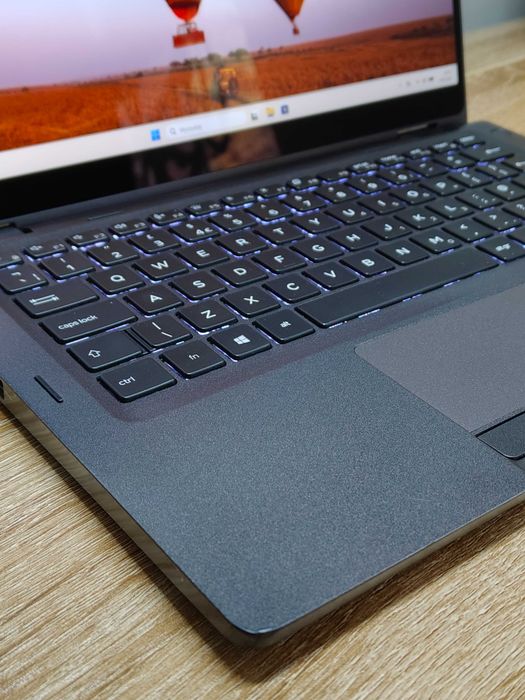 Dell Latitude 5300 dotyk / 360 / i5 / 16GB / 256GB SSD/ Win 11 Pro