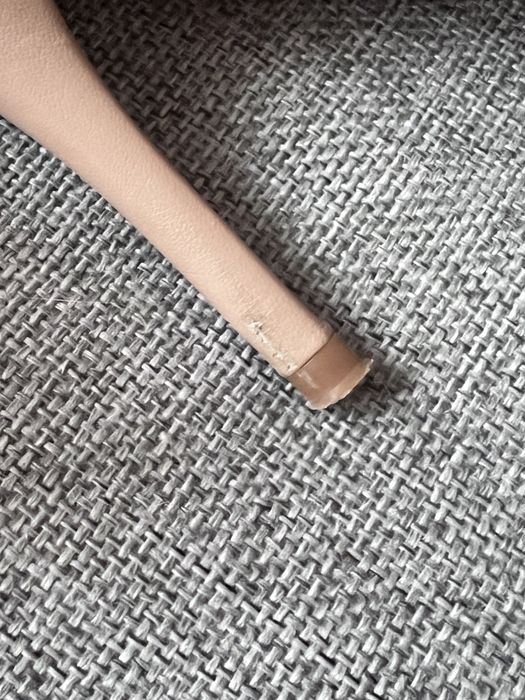 Cieliste buty na obcasie szpilki nude beżowe Massimo Dutti skórzane