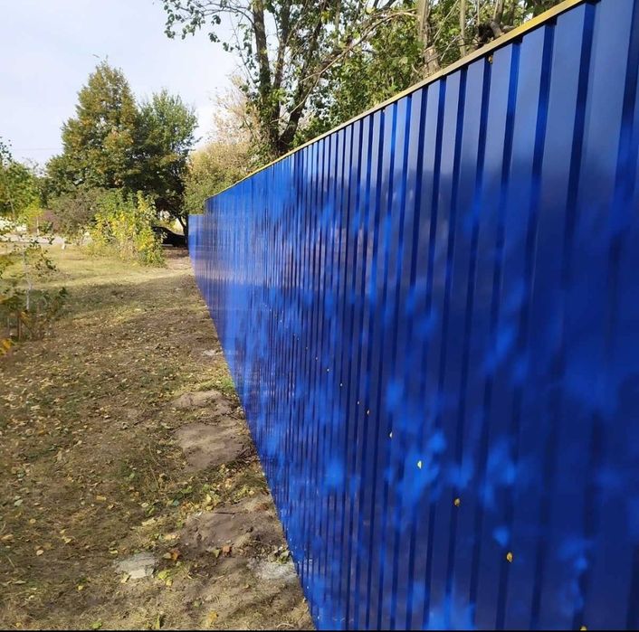 Забор из профнастила, установка любого вида ограждения..