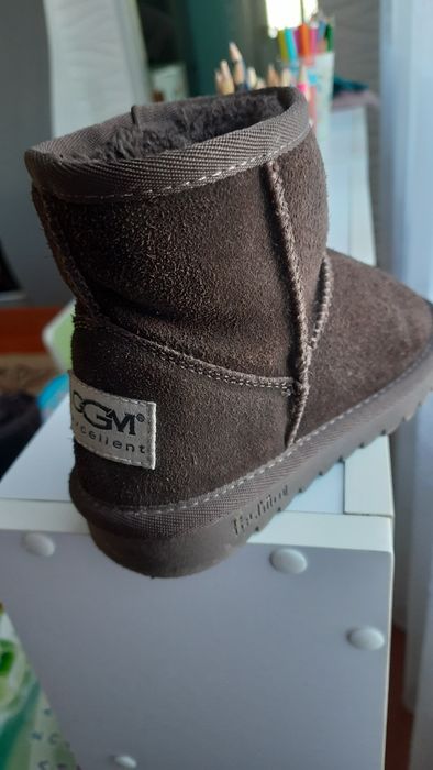 UGG. Угии (оригінал). Взуття. Черевики. Чоботи