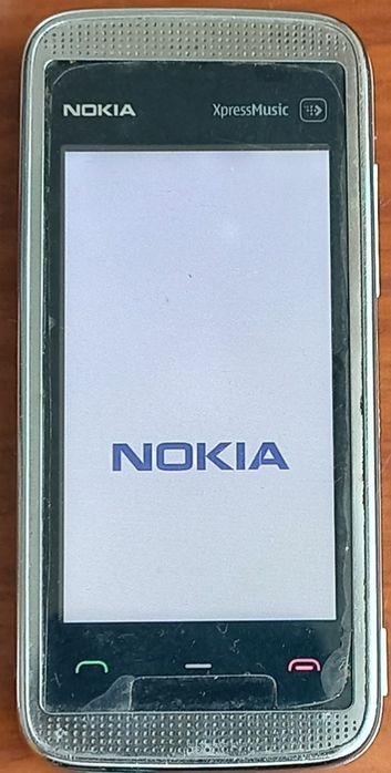 NOKIA 5530  XpressMusic сенсорний телефон