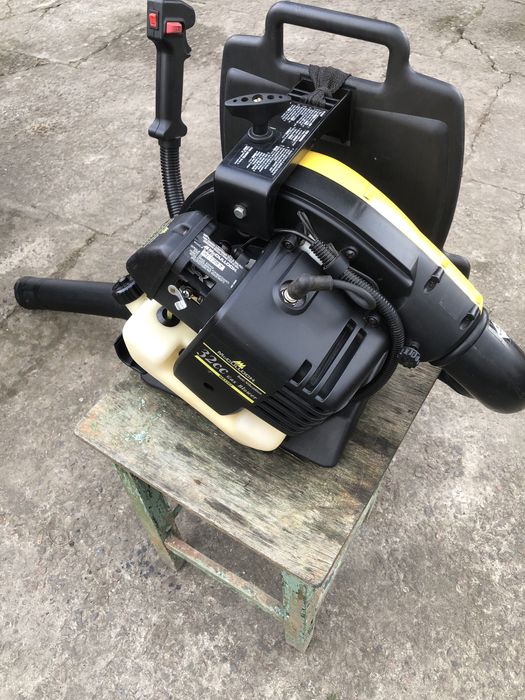 Бензинова повітредувка McCulloch