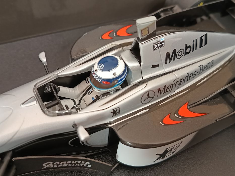 F1 1:18 McLaren MP4/12 Hakkinen Minichamps