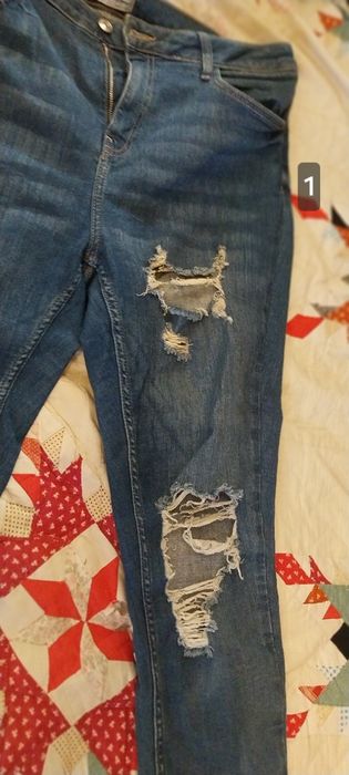 Calça ganga escura rasgada shein