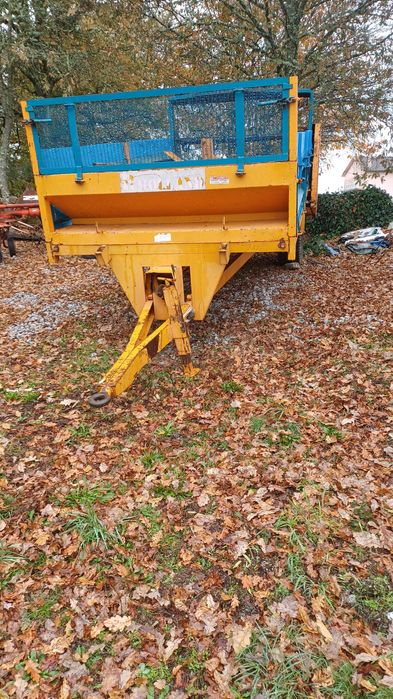 Espalhador de éstrume