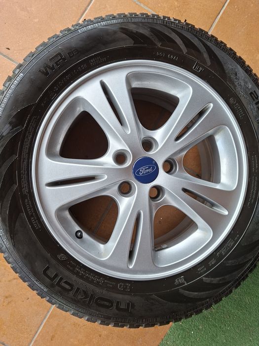 4 Koła Ford 16 cali zima 215/60/R16 Nokian