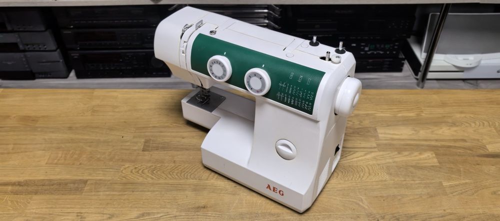 Швейна машинка AEG D-76297