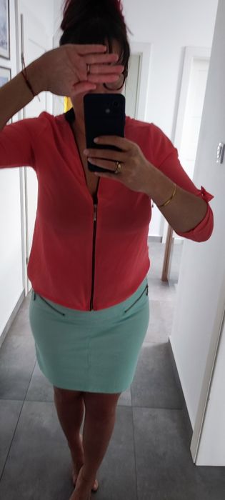 Malinowa bluzeczka rozmiar L i spódnica miętowa rozmiar L
