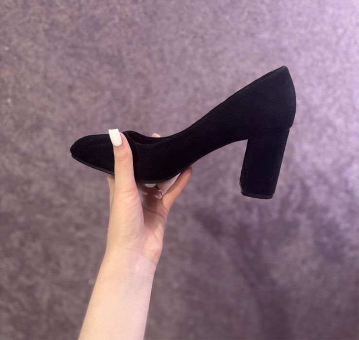 Каблучки 39 розмір