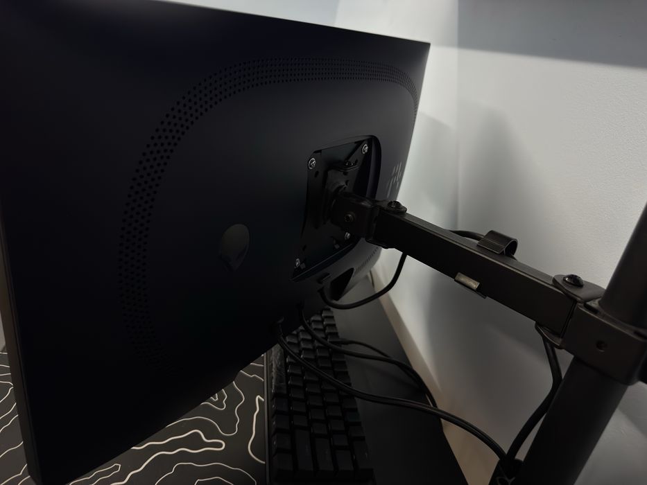 Monitor Gaming Alienware – 25” QHD 320Hz 0.5ms – Com garantia