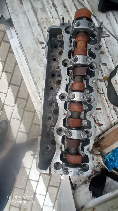 Cabeça de motor Iveco