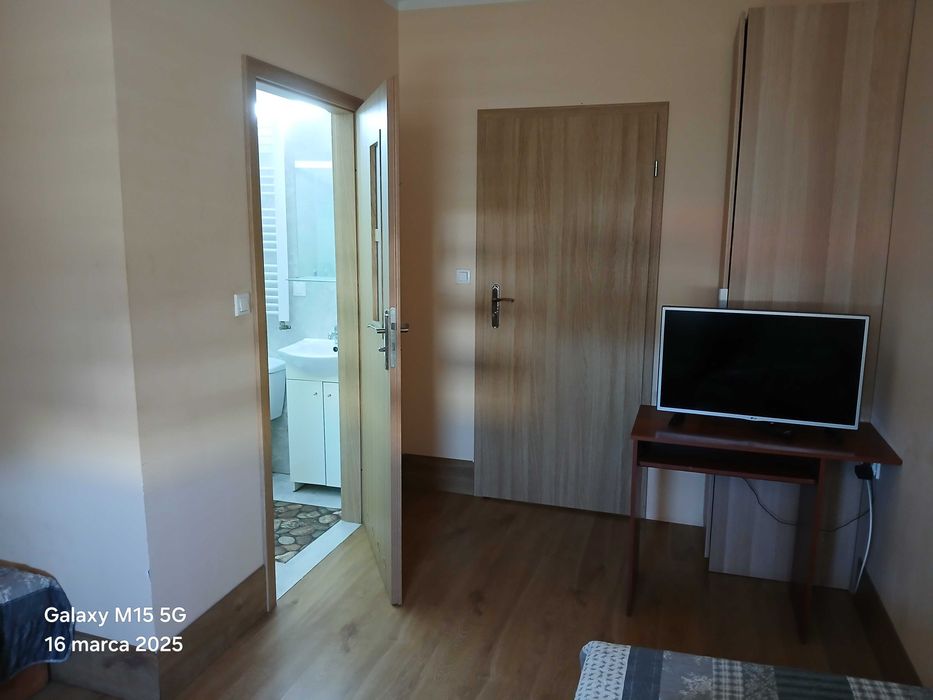 Pokoje Pracownicze z Łazienkami - Okolice M1