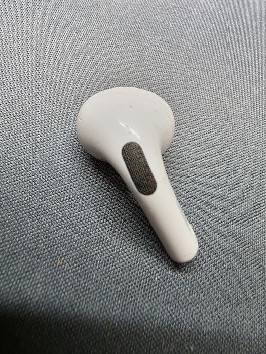 Airpods pro 1 правий  ориг