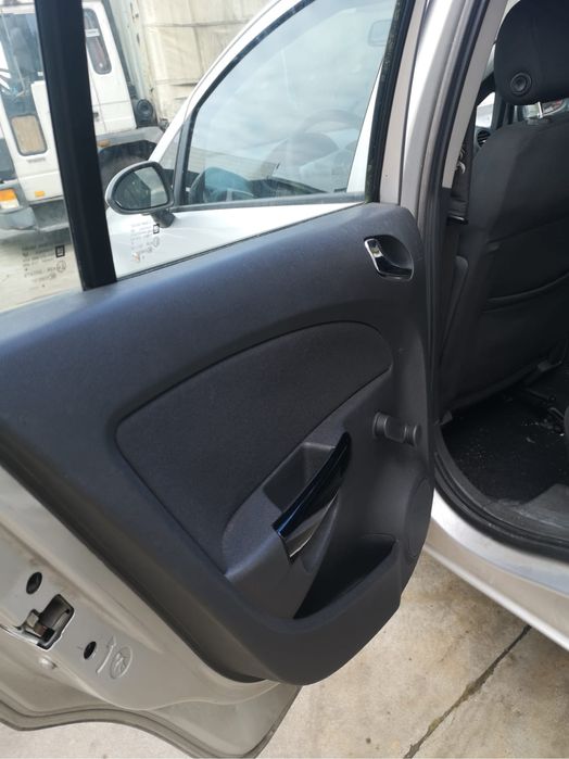 OPEL CORSA D  1.2 gasolina para peças