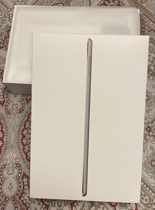 Apple iPad mini 4