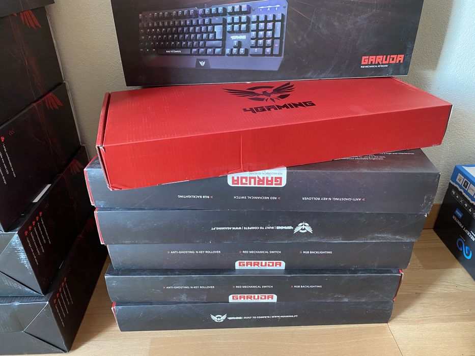 Lote de 7 teclados Garuda Gaming