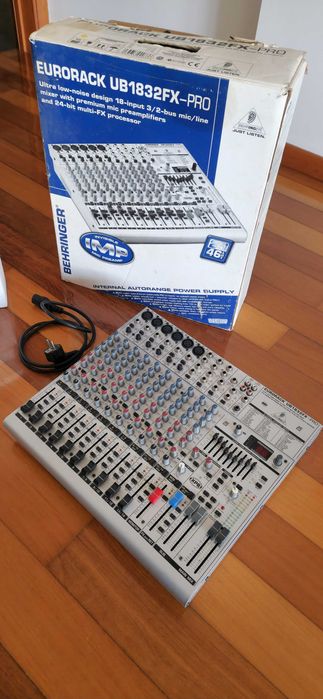 Behringer Eurorack UB1832FX Pro Câmara de Lobos • OLX.pt