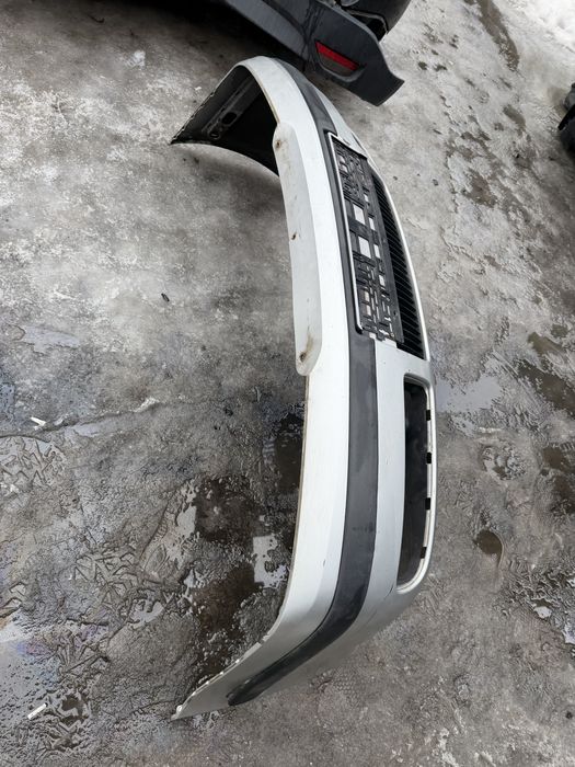 Бампер передній Skoda Octavia Tour  2001-2010рік