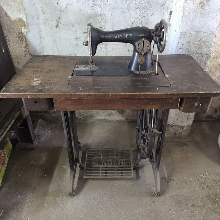 Máquina de costura Singer