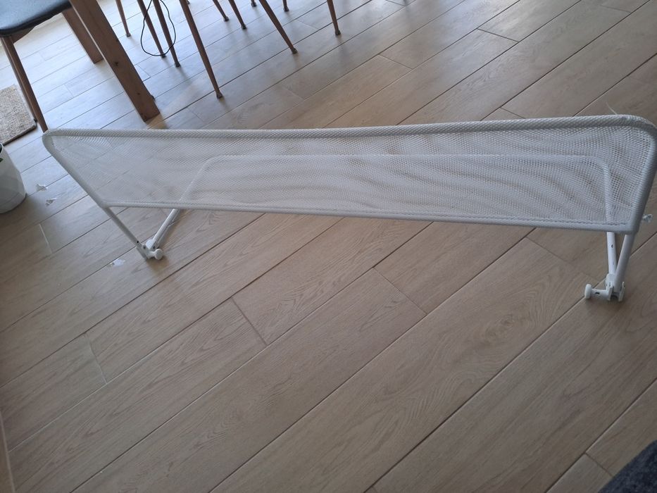 Barreira de segurança para cama