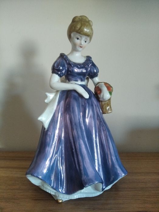 Продам статуєтку "Лінда " порцеляна вінтаж колекція.
