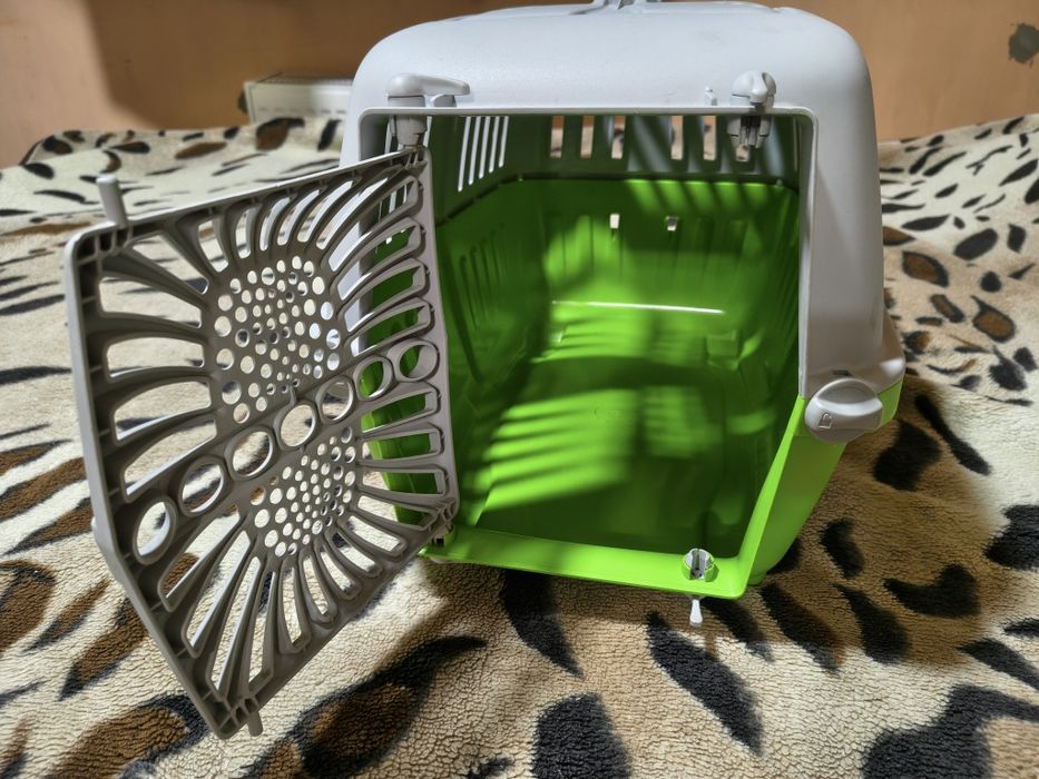 Переноска для тварин