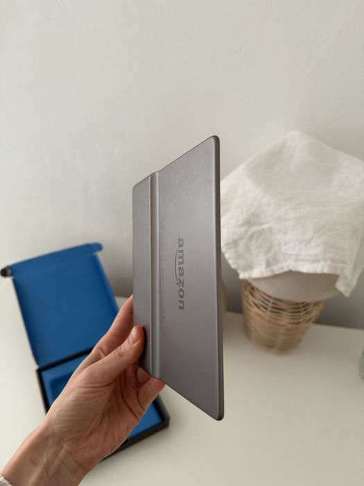 Kindle Oasis 7” (9 покоління) 8GB Wi-Fi | Преміум | Кнопки | Підсвітка