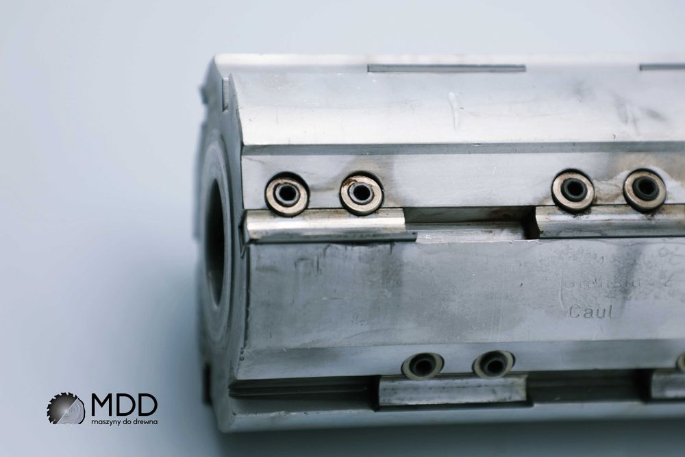 A226. Głowica stalowa 115x220x40 Z6 segmentowa