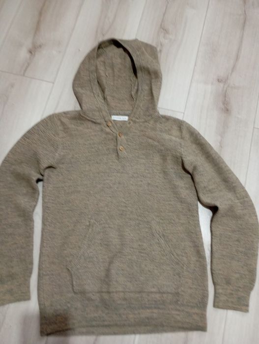 Sweter chłopięcy rozmiar 146 firmy Reserved