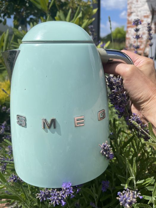 Продам чайник SMEG