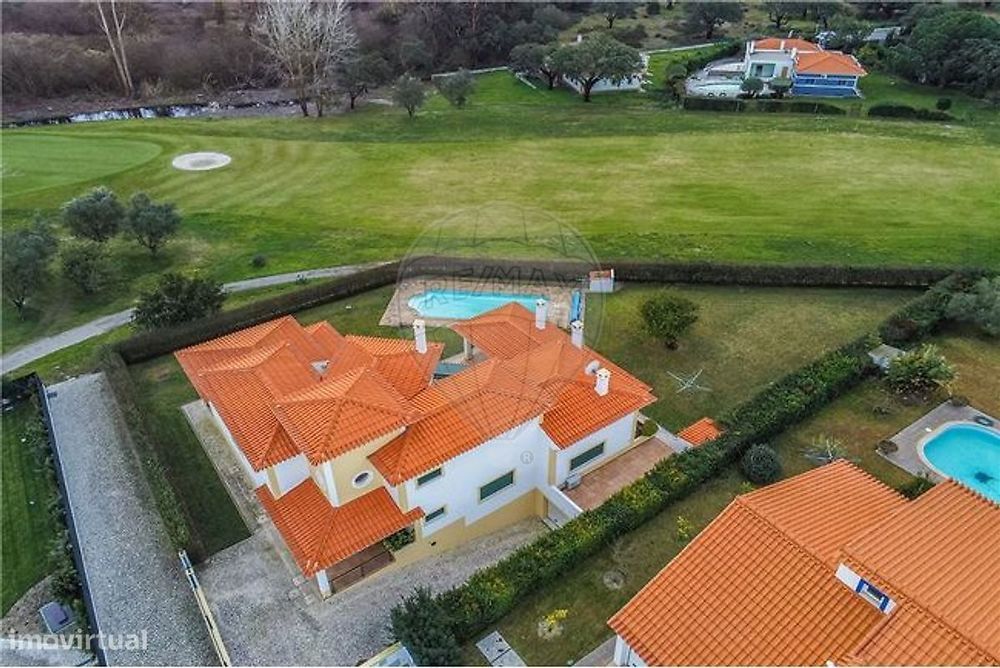 Moradia T4 para venda