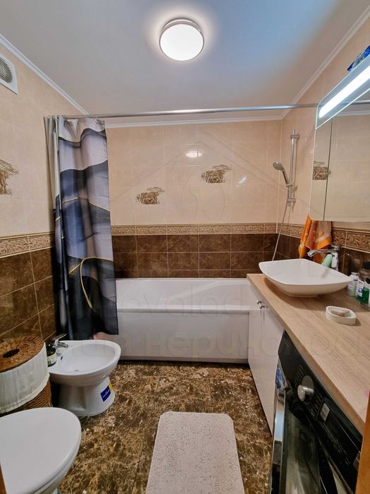 3 кімнатна квартира 82м2 в новобудові з ремонтом в районі Масани-KI