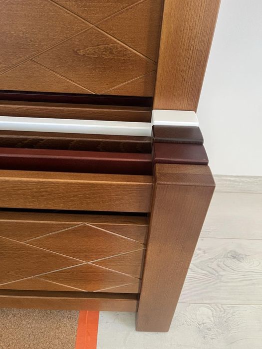 Ліжко нове дубове букове