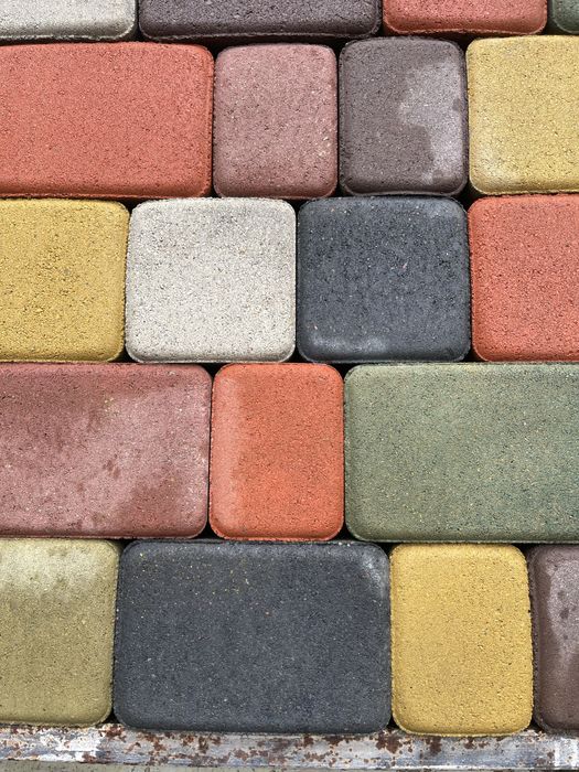 Продаж бруківки поребриків та мучко блоків